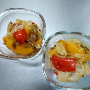 はるの作ってみた!投稿(パプリカとキャベツのおかかオイル蒸し)