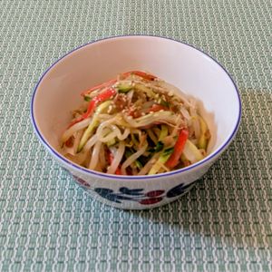𝔂𝓾𝓶𝓲🍓の作ってみた!投稿(＼さっぱり♪／もやしときゅうりの梅ドレッシングサラダ)
