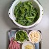 春菊とベーコンのぽん酢ホットサラダ│コクとうま味の簡単サラダの工程1
