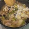 家中の米が無くなる程美味すぎる【豚バラ白菜のネギ塩餡掛け丼】の工程3