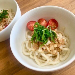 ゆかりの作ってみた!投稿(火を使わず5分で完成♡『ツナの冷やし混ぜうどん』簡単美味♪)