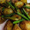 たりおの作ってみた!投稿(最高にシンプルで簡単美味！
新じゃがポテトとアスパラのソテー)