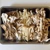 秋の味覚♪カリカリ厚揚げの濃厚鶏だしきのこあんの下準備