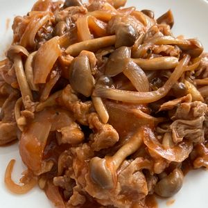 こっこちゃんの作ってみた!投稿(【豚こまポークチャップ】お手軽食材!大人も子どもも喜ぶ♡)
