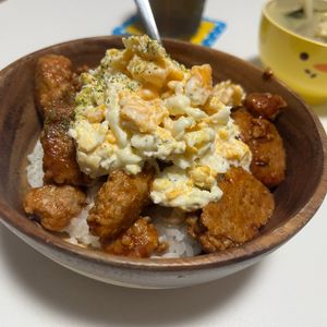シュークリームの作ってみた!投稿(【タルタルバーグごはん】ズボラタルタル×非常識ハンバーグ♡)