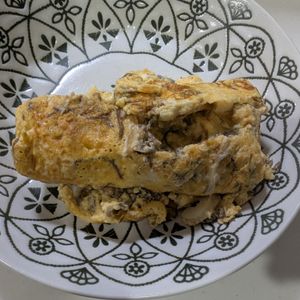 たかし（娘2人）の作ってみた!投稿(美味しすぎ！激りピしちゃう♡もずくとちくわの玉子焼き)