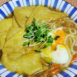 ヴェルの作ってみた!投稿(5分で完成♡お蕎麦屋さんみたいなカレーうどん)