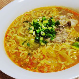ヴェルの作ってみた!投稿(【キャベツと豚肉の味噌スープ麺】お好きな麺で味わう濃厚味噌味)