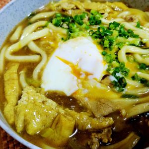 ヴェルの作ってみた!投稿(5分で完成♡お蕎麦屋さんみたいなカレーうどん)