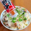 〖のせてチンだけ！〗いわし缶のとろ〜りチーズ丼の工程3