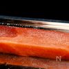 『マグロのごま香るステーキ』ウマさを引き立てる「ごま衣」の工程1