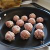 【簡単♪肉団子とピーマンの甘酢あん】ピーマンで彩り＆栄養◎の工程2