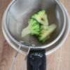 5分で爆速副菜♪【ちくわブロッコリーの味噌マヨ和え】の下準備