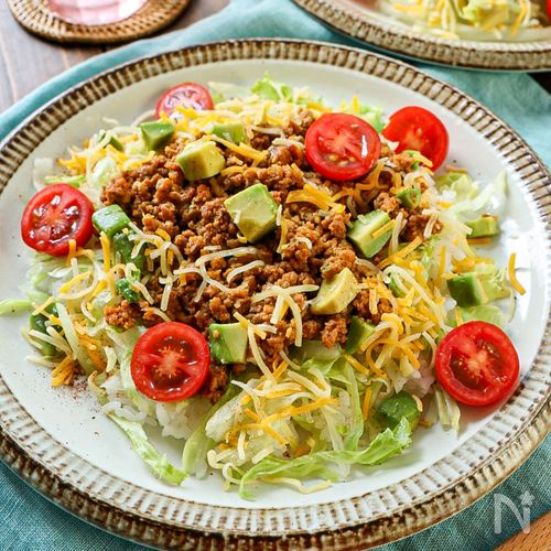 【レンジで簡単！タコライス♡10分で完成】ランチにもおすすめ