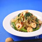 海老と春菊の蕎麦ペペロンチーノ