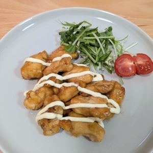 ゆいの作ってみた!投稿(【甘酢マヨチキン】10分で完成!鶏むね肉で節約♡)
