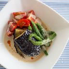 夏野菜の豆乳担々スープがけ