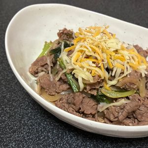 𝙼𝚊𝚜𝚊の作ってみた!投稿(10分煮込み！つゆだく甘め【我が家の牛丼】)