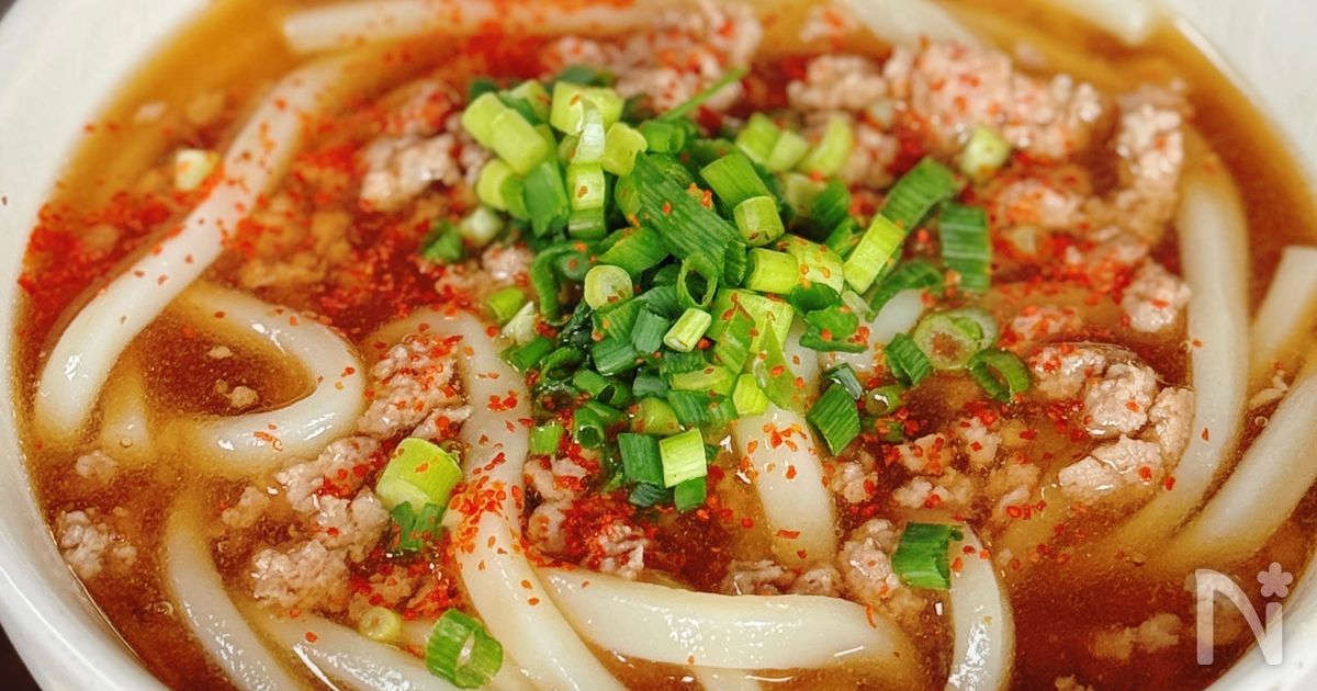 【豚そぼろあんかけうどん】とろ〜りあんで最後まで熱々♡