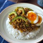 【ゴーヤとひき肉のカレー炒め】後引く美味しさ！