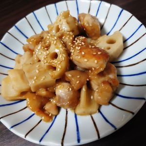 葉名の作ってみた!投稿(【シャキッと美味しい】材料2つで鶏肉とれんこんのごま味噌炒め)