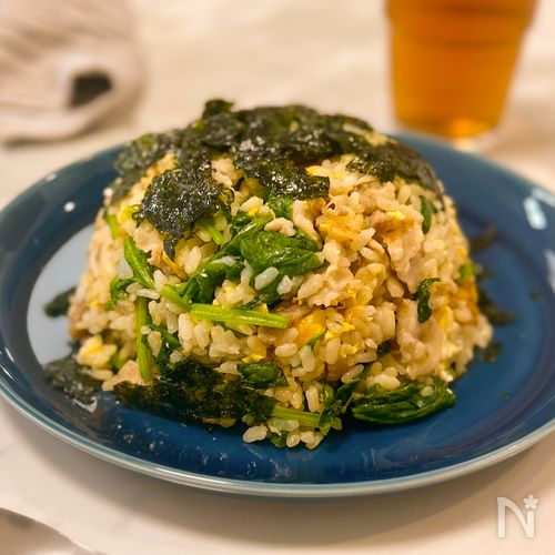 韓国海苔でやみつき!豚バラとほうれん草と卵の炒飯