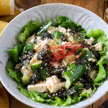 【きゅうりと豆腐の海苔ドレサラダ】抱えて食べたくなる♪