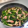 簡単！『ほうれん草とベーコンとしめじの醤油パスタ』の工程3
