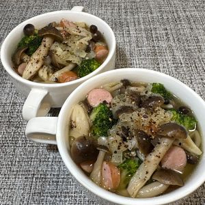 楽ラク手抜キッチン🐶🐾の作ってみた!投稿(きのことブロッコリーの《極旨♡スープ》)