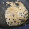 【材料３つ！栄養たっぷりおやつ】はちみつ胡麻せんべいの工程1