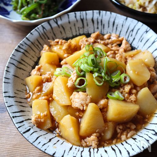 【とろみで食欲倍増！作り置きOK】じゃがいものひき肉煮