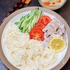 【豚しゃぶと夏野菜のゴマだれそうめん】コクしっかり濃厚♡