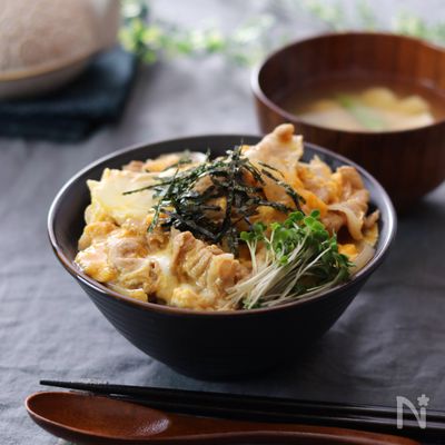 他人丼（豚たま丼）