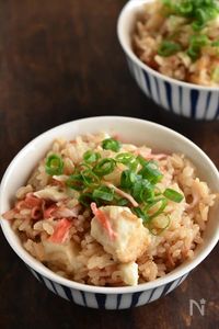 【厚揚げとカニカマの炊き込みご飯】包丁不要！