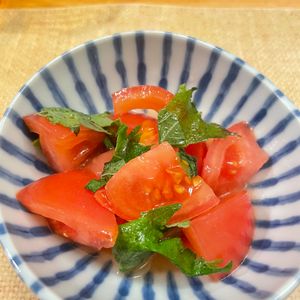 ちひろの作ってみた!投稿(3分で完成《大葉香る♡塩レモントマト》)