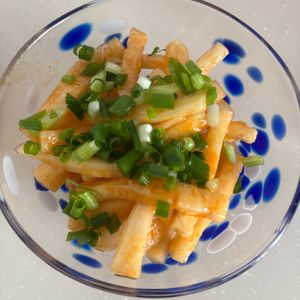 たかろの作ってみた!投稿(調味料3つ！ご飯がススム「ピリ辛パリパリ大根」)