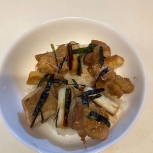 りりぃの作ってみた!投稿(焼き鳥丼【甘辛だれがたまらん！】)