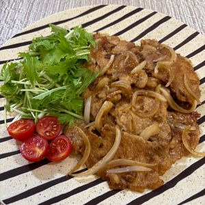 楽ラク手抜キッチン🐶🐾の作ってみた!投稿(豚ロース肉の生姜焼き)