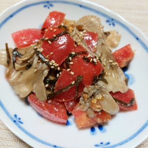 よっこの作ってみた!投稿(【舞茸とトマトの腸活塩こん和え】冷やしてやみつき♪)