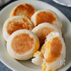 フライパンで完成♡『もちっと米粉チーズパン』家族に大人気！