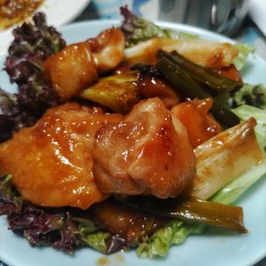まゆたの作ってみた!投稿(『鶏肉と長ねぎの照り焼き』味噌でコクUP♪ご飯がススム☆)