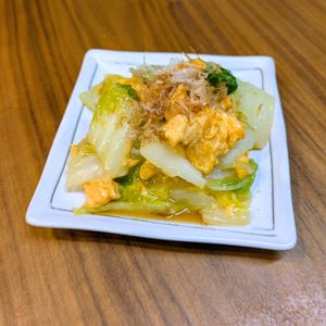 るるる♪の作ってみた!投稿(行列の定食屋さんの🍚白菜と卵の和風うま塩バタポン炒め🤩)