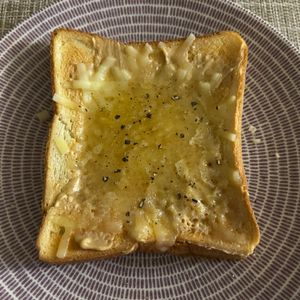 puricoの作ってみた!投稿(甘じょっぱい背徳の味♡『ピーナッツバターチーズトースト』)