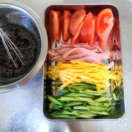 定番の冷やし中華工程1