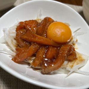 ぽちゃこの作ってみた!投稿(【新玉ねぎとサーモンのユッケ】今日のおつまみ)