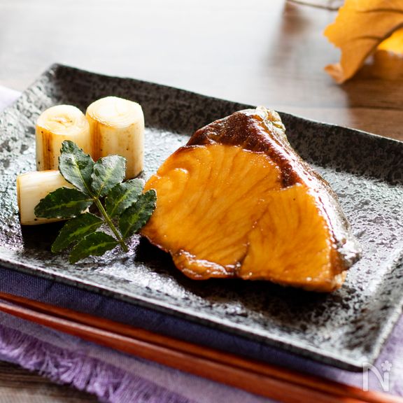 ネギまで美味しい！ブリの照り焼き
