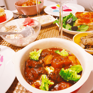 まこぴの作ってみた!投稿(特別な日に♡お肉柔らかな『本格濃厚ビーフシチュー』)