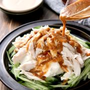 濃厚タレで絶品♪くずし豆腐のバンバンジーサラダ