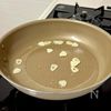 にんにく醤油でごはんがすすむ♩豚肉のひと口ソテーの工程3