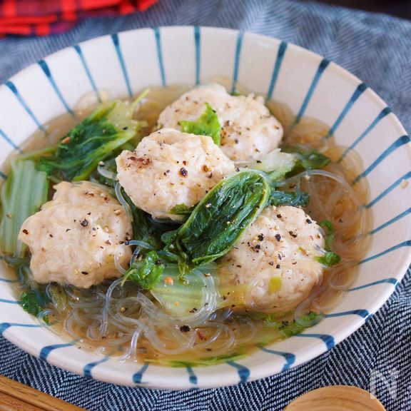 重ねて10分♪旨味たっぷり♪『鶏団子と白菜の重ねスープ煮』